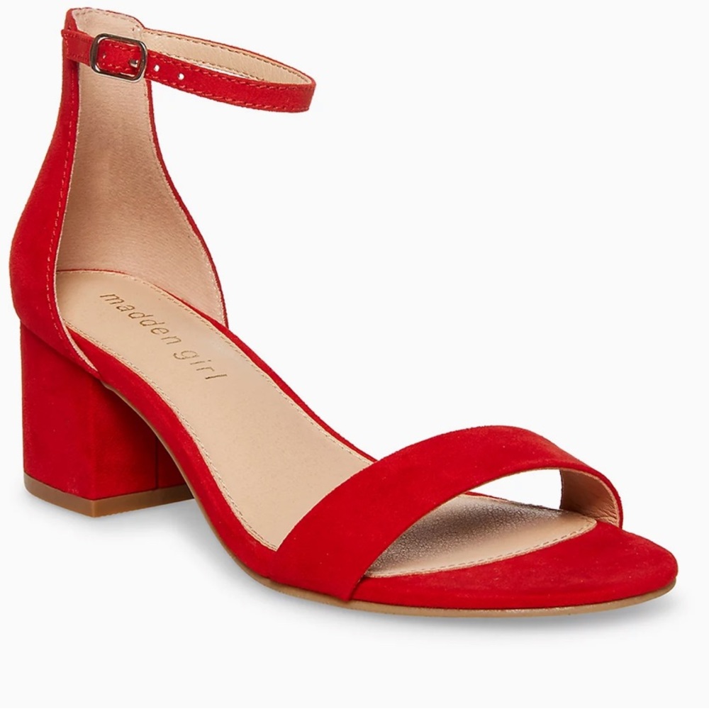 Bundle of heels size 8